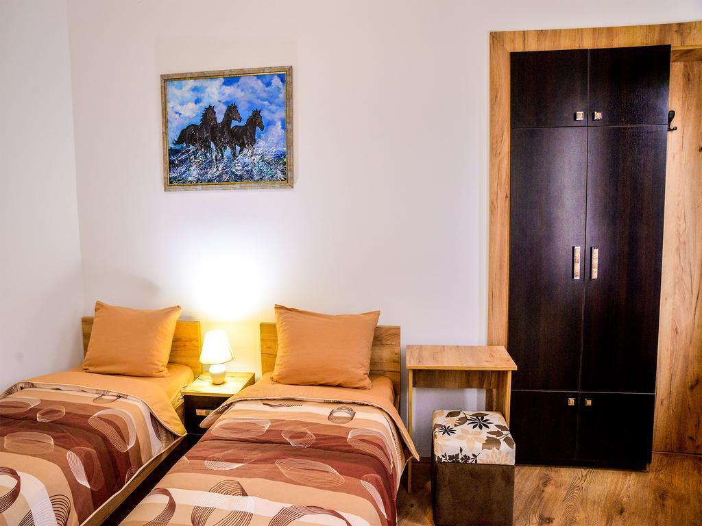 Apel Luxury Apartman Ni Kültér fotó