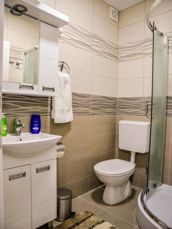 Apel Luxury Apartman Ni Kültér fotó