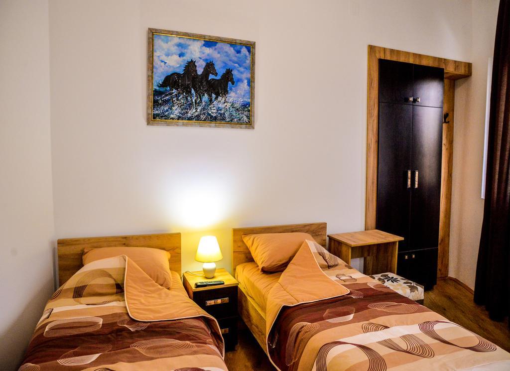 Apel Luxury Apartman Ni Kültér fotó