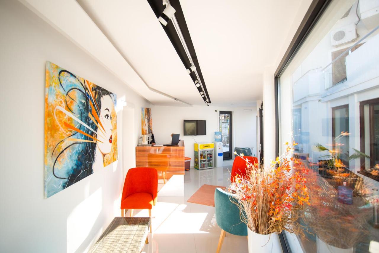 Apel Luxury Apartman Ni Kültér fotó